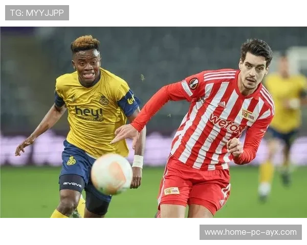 加拉塔萨雷通过空切创造出绝佳机会